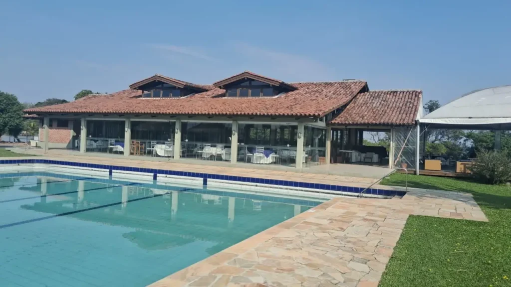 Conserto de Telhados - Restaurante do Clube Jangadeiros